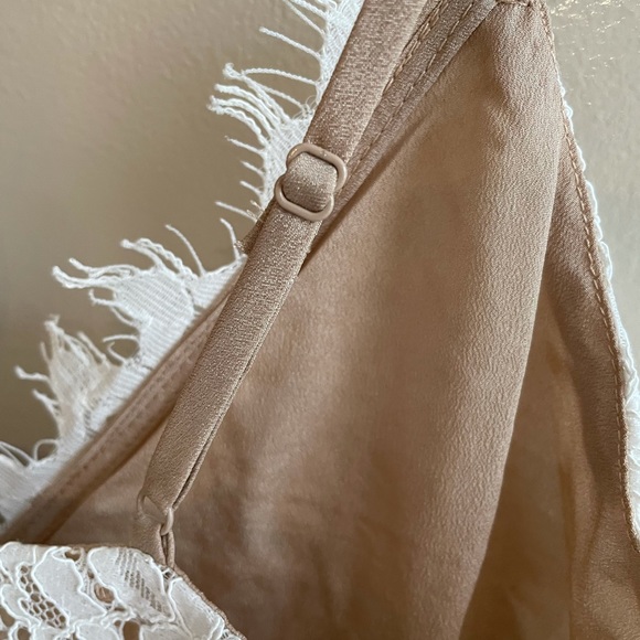 NWT (S) eyelash cream lace light caramel tan bodysuit Leyden in S M or L - Picture 7 of 9